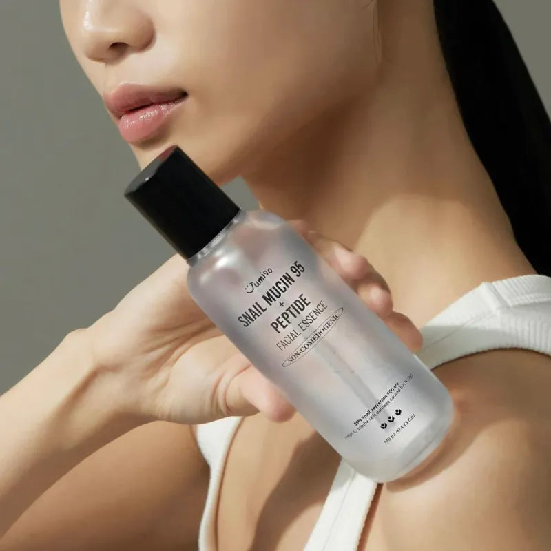 JUMISO Snail Mucin 95+ Peptide Facial Essence 140ml disponible sur Ma petite Coree, ton Eshop 100% K-beauty en direct de Seoul