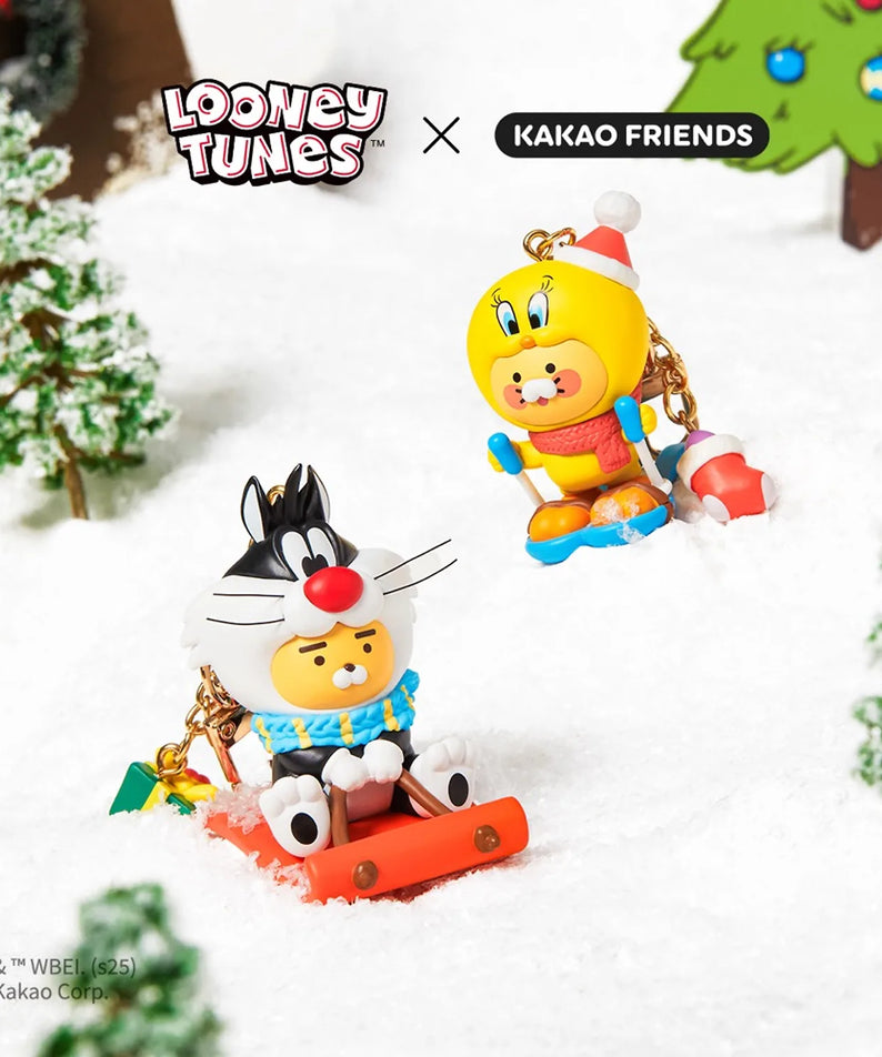 KAKAO FRIENDS  Looney Tunes X Friends Sleigh Sylvester Figure Keychain Little Ryan : porte-clé sur luge en neige