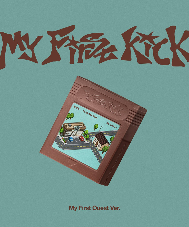 KICKFLIP - My First Kick (My First Quest Ver.) - Album Kpop : pochette brune sur fond bleu, branding KICKFLIP.