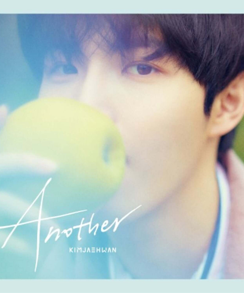 KIM JAEHWAN - 1st Album [ANOTHER - PURE VER.] - Album Kpop, pochette avec portrait bleu du chanteur et texte Another