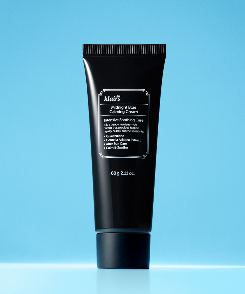 KLAIRS  EGF Midnight Blue Calming Cream 60g, crème apaisante KLAIRS sur fond bleu, présentation produit
