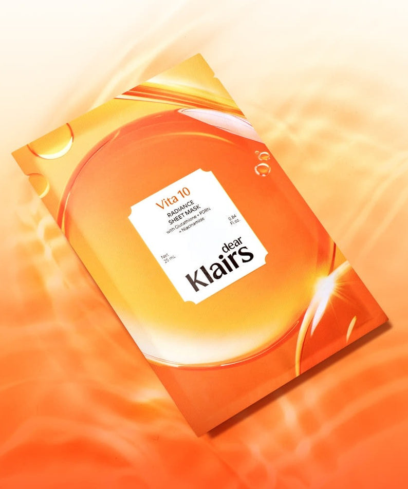 KLAIRS  Vitamin Vitality Sheet Mask 25ml 1sheet, masque en tissu jaune/or de la marque KLAIRS sur fond lumineux.