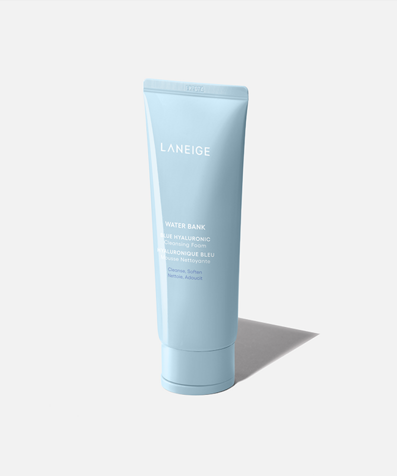 LANEIGE Water Bank Blue Hyaluronic Cleansing Foam 150g, nettoyant visage à l’hyaluronique, tube bleu sur fond clair
