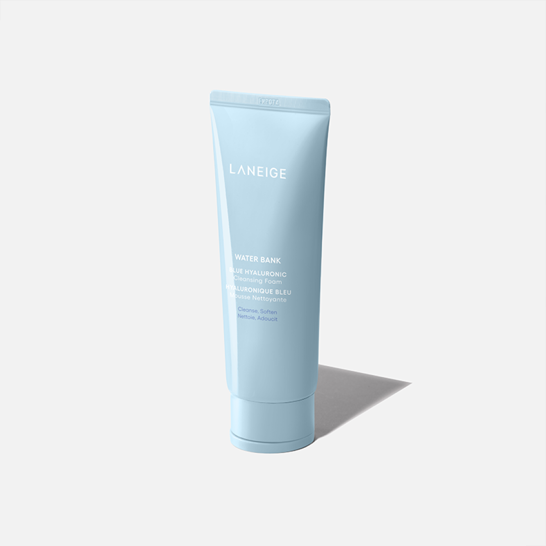 LANEIGE Water Bank Blue Hyaluronic Cleansing Foam 150g, nettoyant visage à l’hyaluronique, tube bleu sur fond clair
