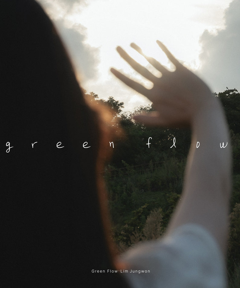 LIM JUNGWON - [Green Flow] - Album Kpop, couverture verdoyante au coucher de soleil, style photo, ambiance nature.