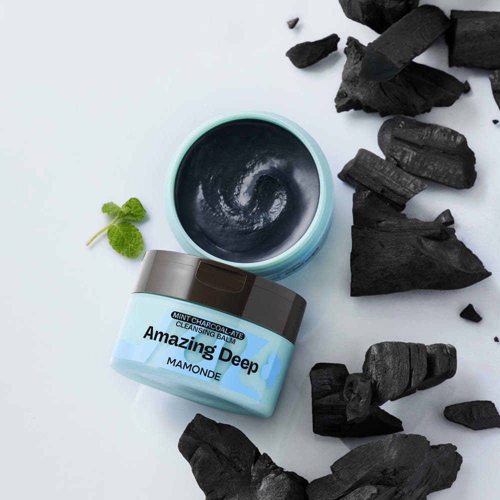 MAMONDE Amazing Deep Mint Chocolate Cleansing Balm 90ml : pot vert sur fond clair, éclats de chocolat noir, menthe.