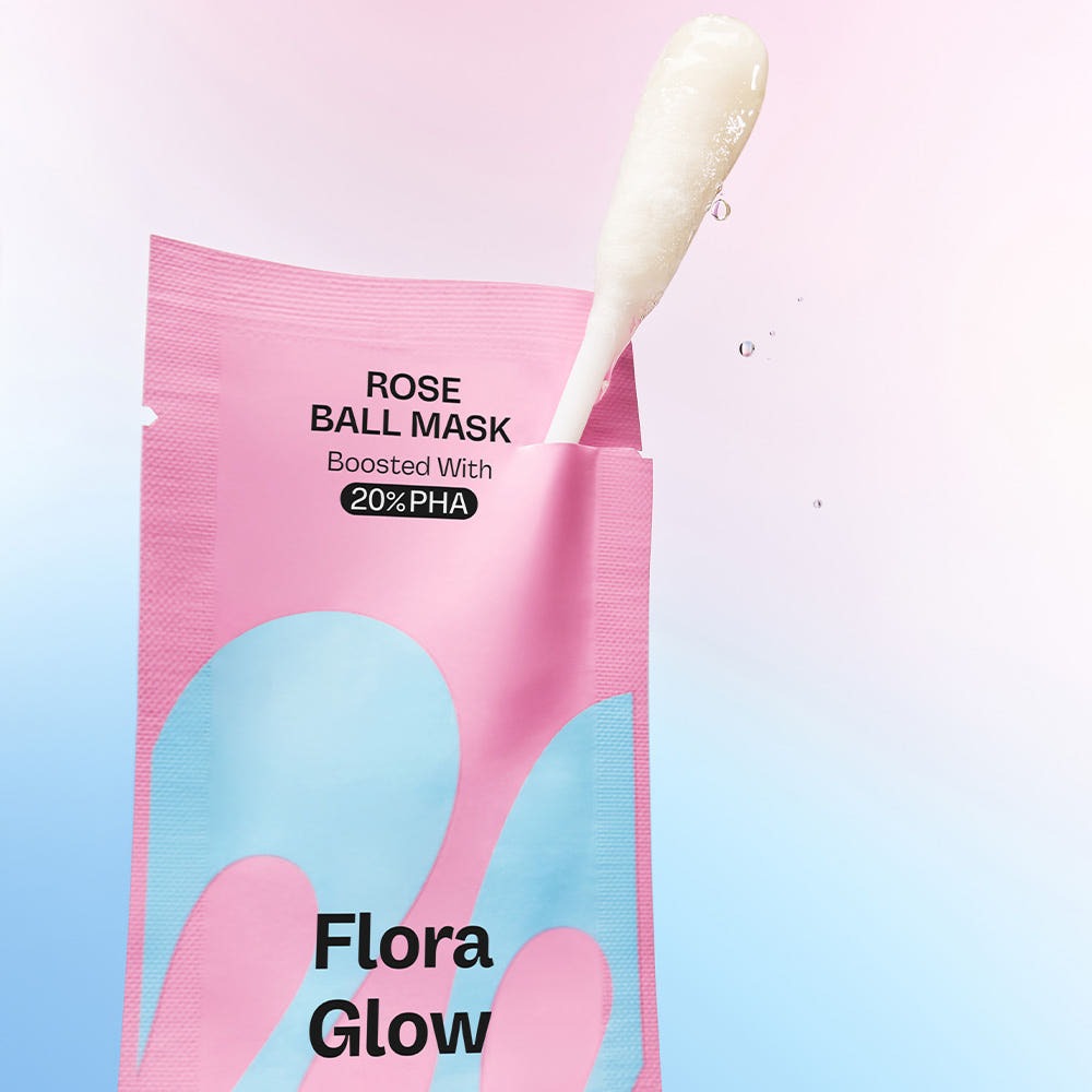 MAMONDE Flora Glow Rose Ball Mask 3.5ml : masque en boule rose sur emballage, contexte beauté sur fond clair.