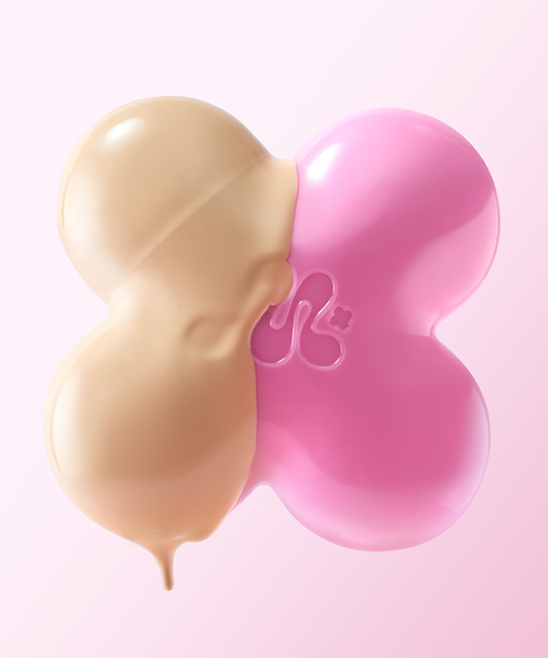 Texture du sérum solaire teinté rose MAMONDE NEW Floraglow Rose Tinted Sun Serum 35ml, mélange de teintes beige et rose sur fond rose.