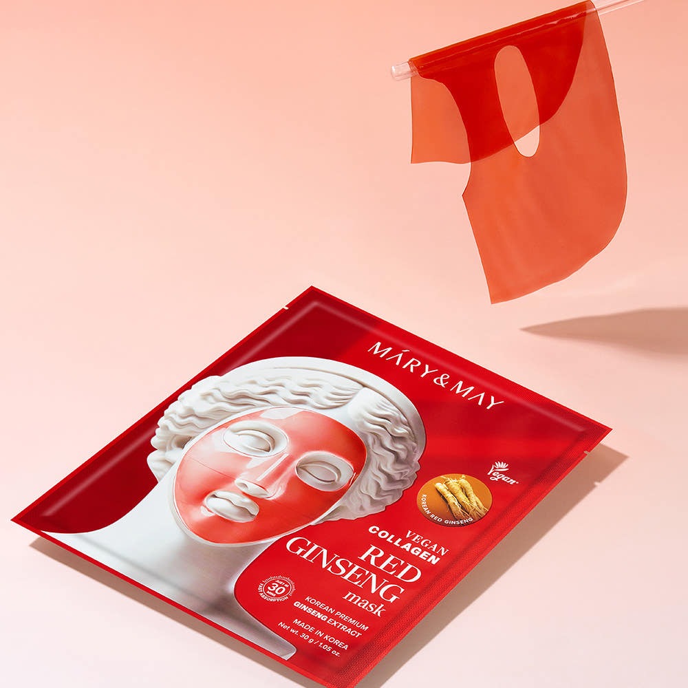 MARY&MAY Vegan Collagen Red Ginseng Gel Mask (4 sheets) en pack rouge, sur fond clair, visuel maquillage beauté