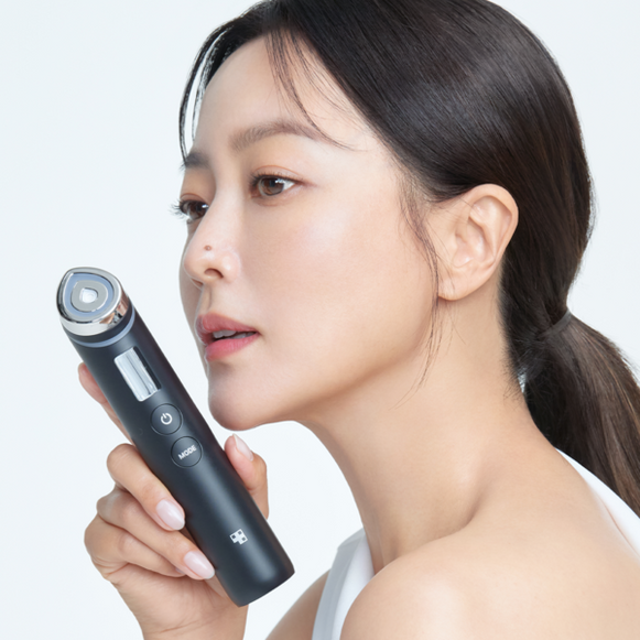 MEDICUBE AGE R Booster Pro disponible sur Ma petite Coree, ton Eshop 100% K-beauty en direct de Seoul