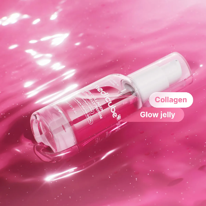 MEDICUBE PDRN Collagen Glow Jelly Serum 30ml, bouteille en gelée rose brillante sur fond rose, marque MEDICUBE