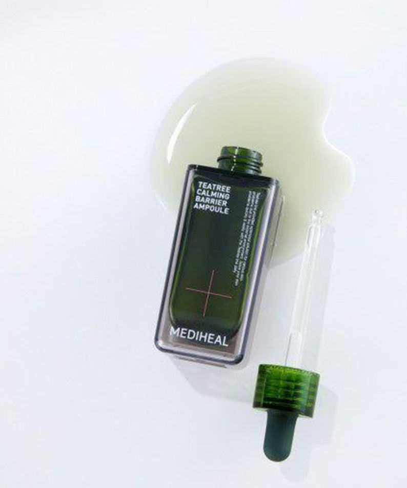 MEDIHEAL Tea Tree Soothing Barrier Ampoule 50ml en flacon avec pipette sur fond blanc.