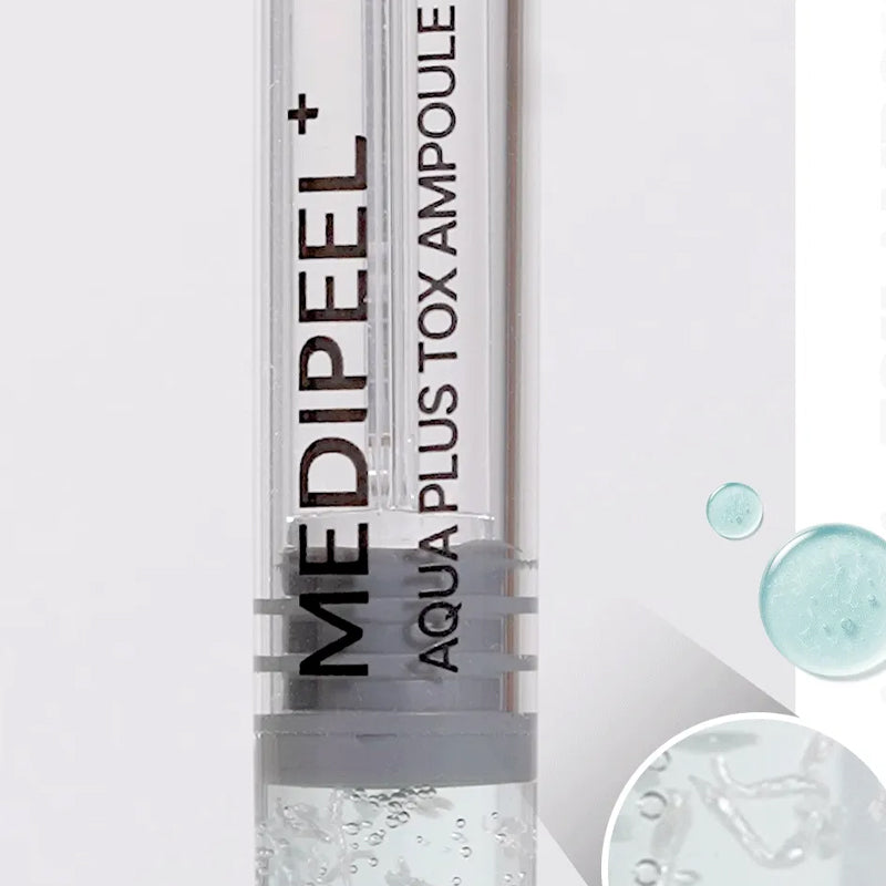 MEDIPEEL Aqua Plus Tox Ampoule 35ml en gros plan, flacon et gouttes d’eau, contexte cosmétique, soin hydratant français