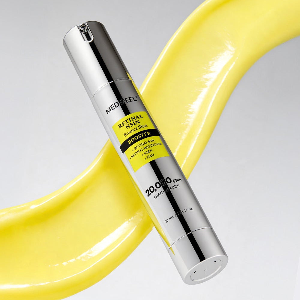 MEDIPEEL Retinal NMN Bounce Shot Booster 30ml sur fond blanc, présenté avec flacon et vague jaune brillante.