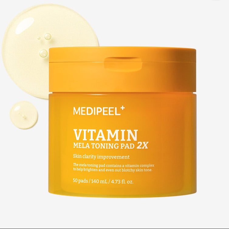 Décris l'image en français: MEDIPEEL Vitamin Mela Toning Pads 2X 140ml 50sheets, pot orange sur fond clair.