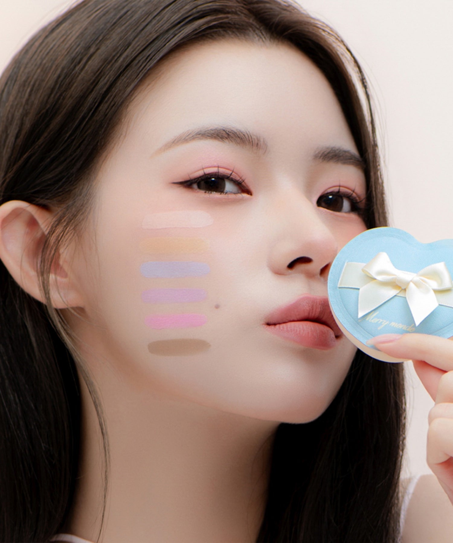 MERRY MONDE Merry Everyday Color Correcting Concealer de la marque, maquillage visage avec correcteur visible sur la peau