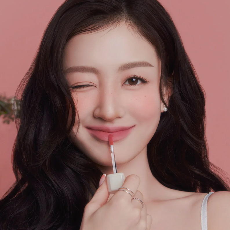 MILK TOUCH Spread Fit Blur Tint