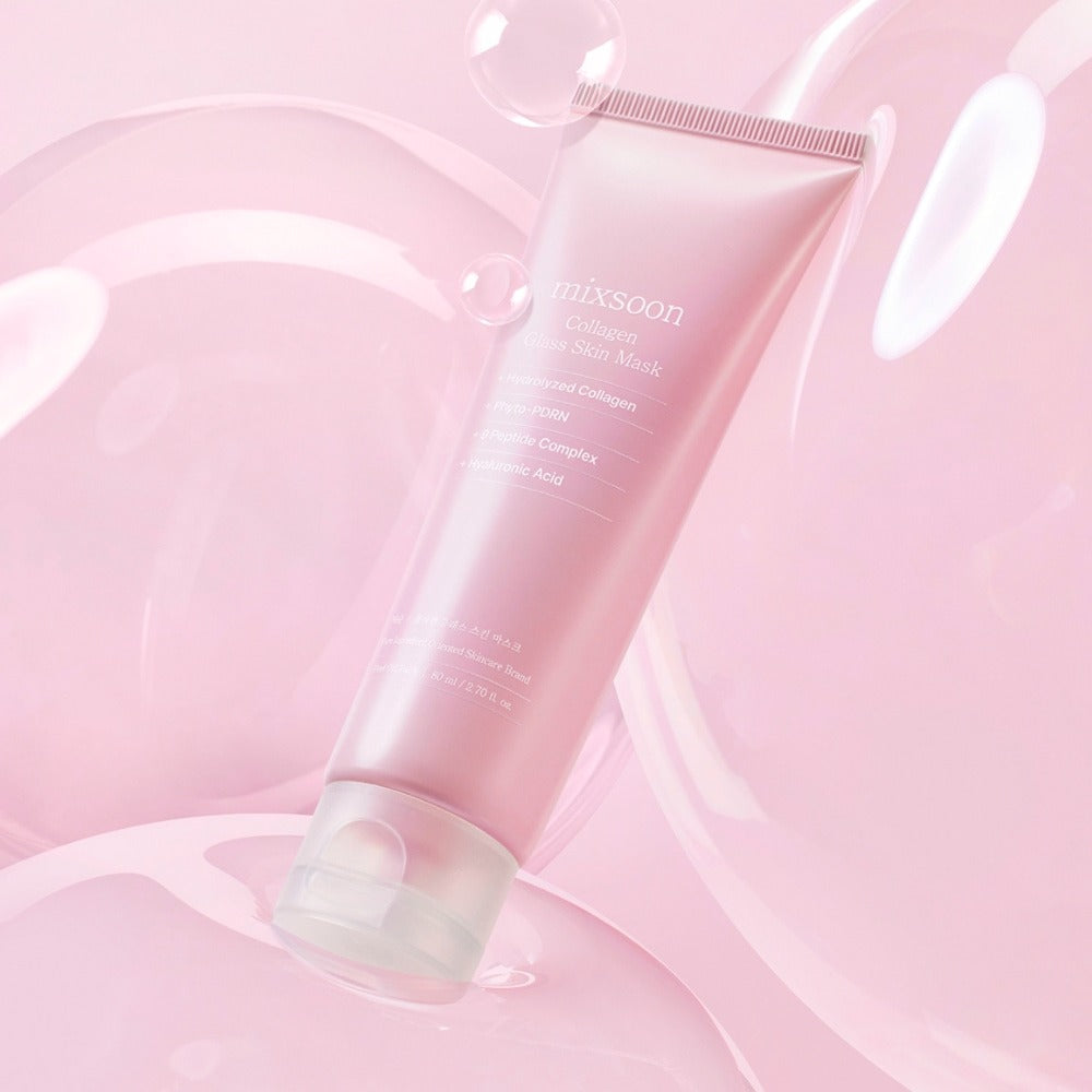 MIXSOON Collagen Glass Skin Mask 80ml, tube rosé en contexte spa, éclaboussures et bulles sur fond pastel