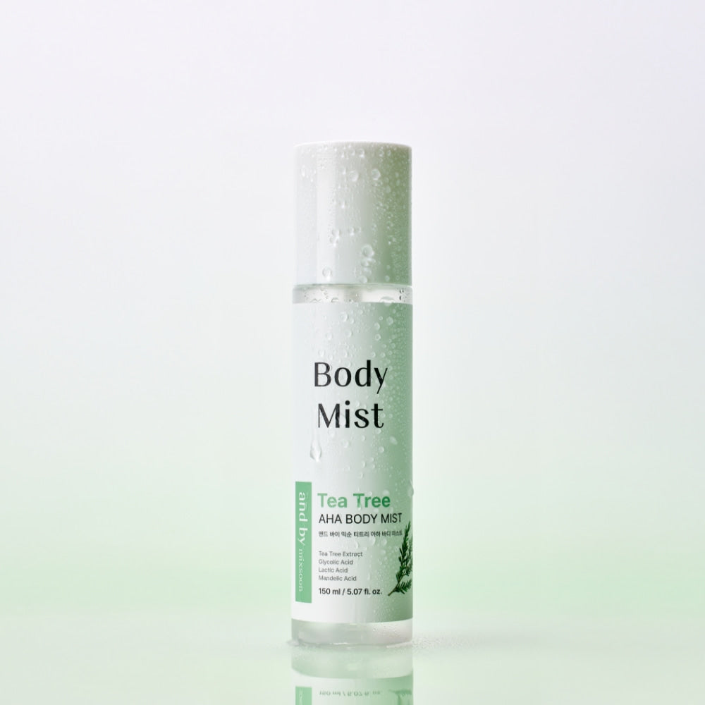 MIXSOON Tea Tree AHA Body Mist 150ml, bouteille verte sur fond clair, visuel produit en studio