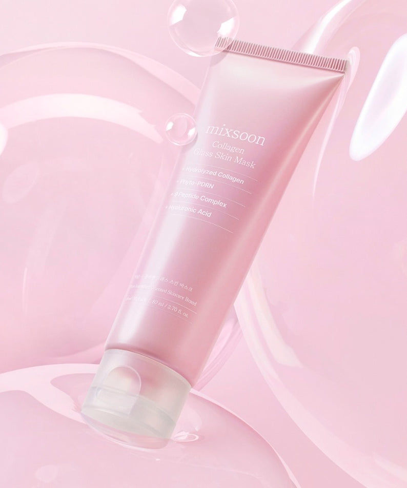 MIXSOON Collagen Glass Skin Mask 80ml sur fond rose avec bulles, masque éclat pour une peau lisse et hydratée.