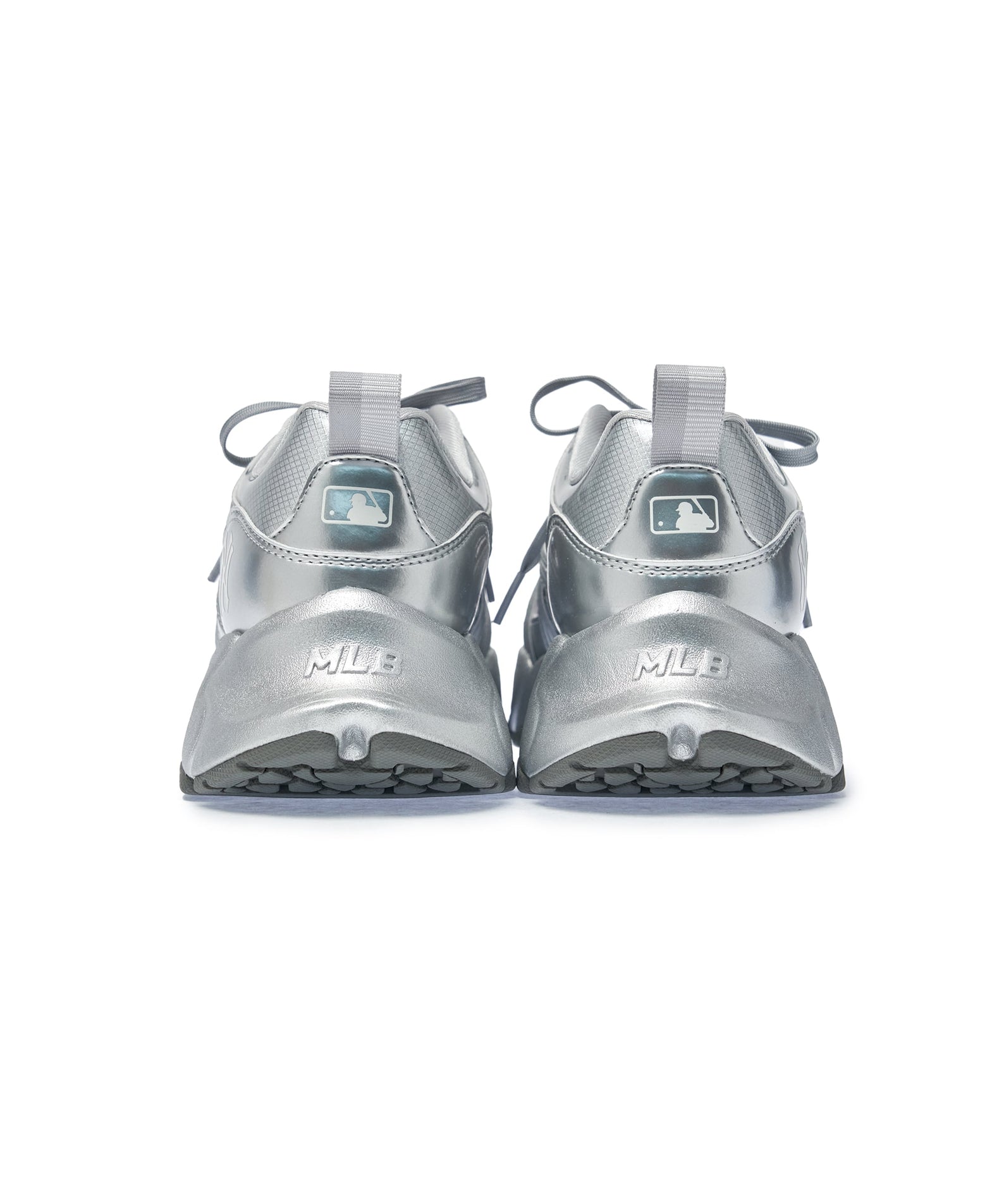 MLB Pastry Runner Mask Metal New York Yankees SILVER : chaussures métal argentées MLB New York Yankees, vue de face fond clair.