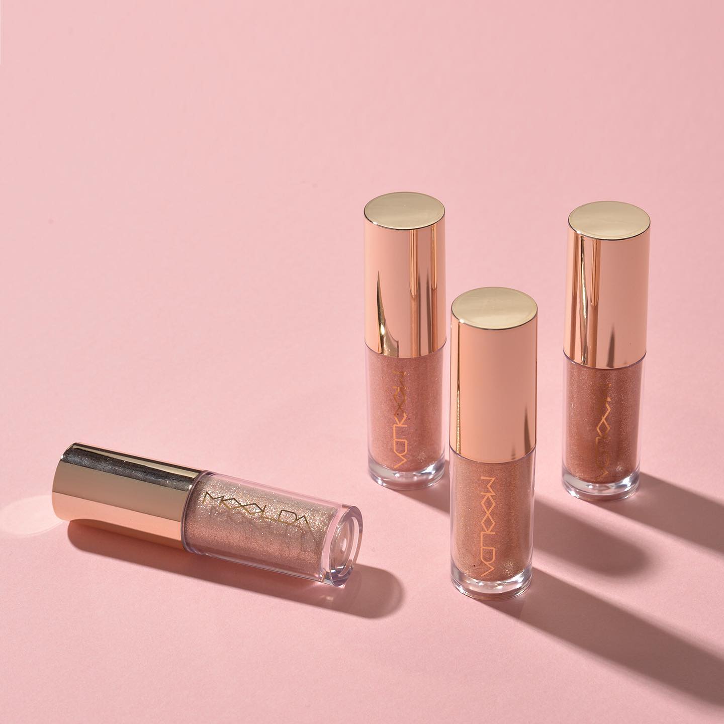 MOOLDA Bonita Glitter Shadow disponible sur Ma petite Coree, ton Eshop 100% K-beauty en direct de Seoul