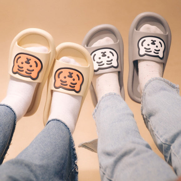 MUZIK TIGER Tube Slippers en stock sur Ma Petite Corée