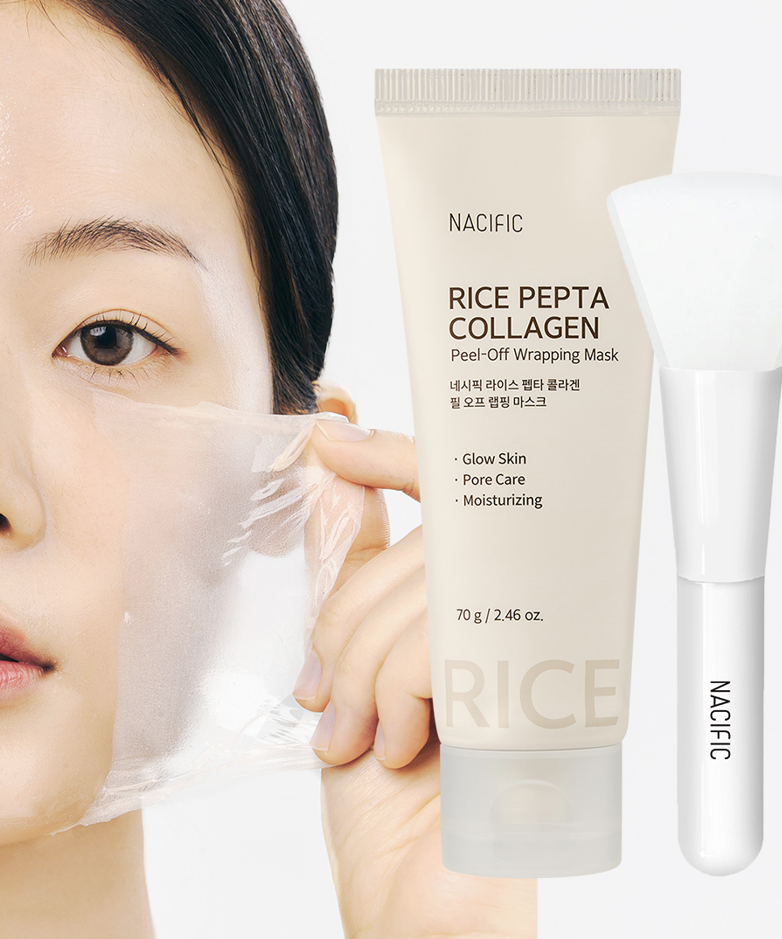 Femme utilisant le NACIFIC Rice Pepta Collagen Peel Off Wrapping Mask 70g pour les soins de la peau et l'hydratation.