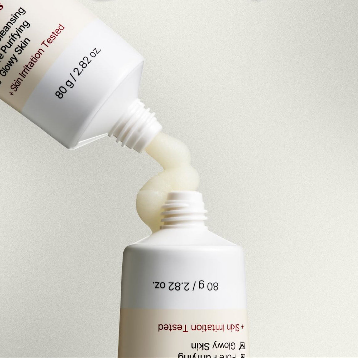 Décris l'image en français : NACIFIC Rice Pepta Collagen Sherbet Cleansing Balm 80g, crème baume blanc sur flacon, toile de fond claire.