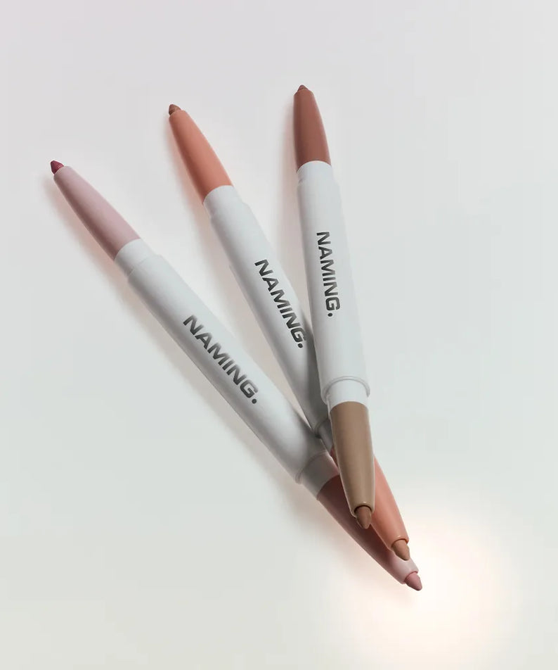 NAMING Pencil Dual Liner : crayons double teinte sur fond clair, détail du produit NAMING en contexte visuel.