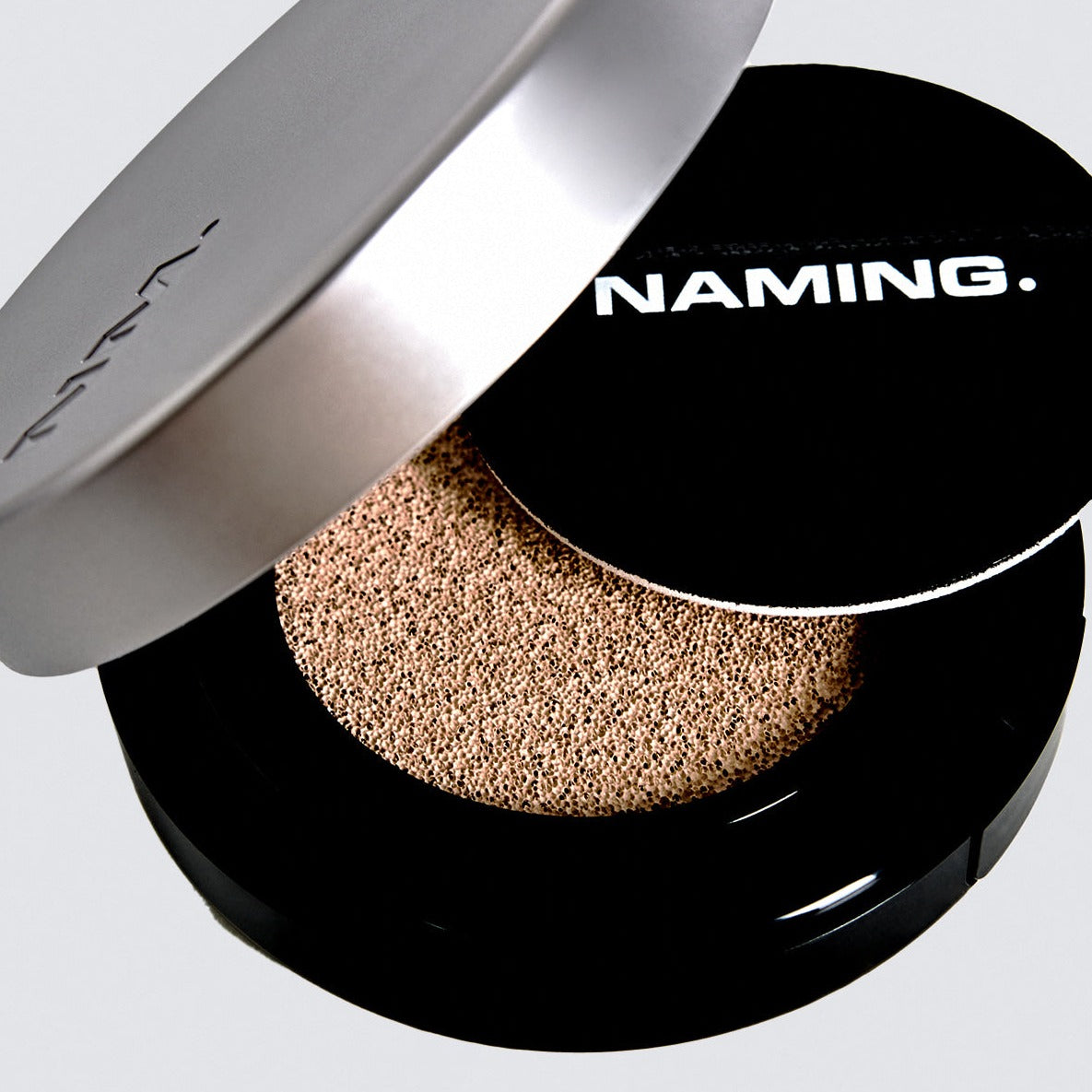 NAMING Layered Matte Fit Cushion en stock sur Ma Petite Corée