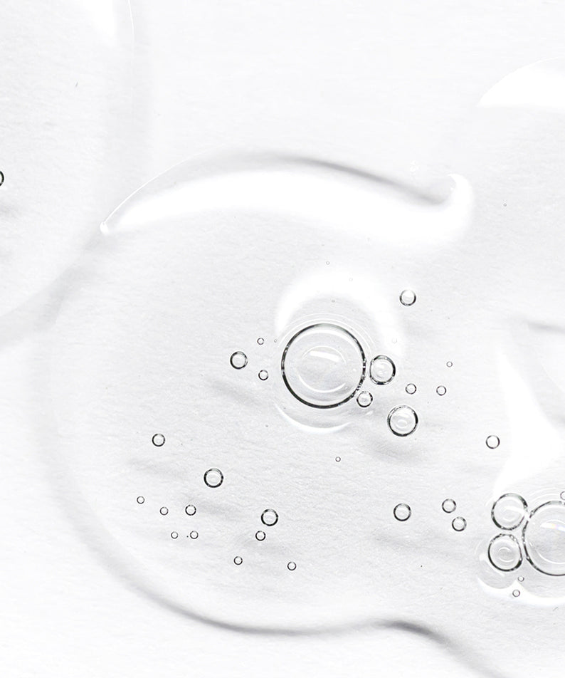 NARD Damage RX Water Treatment 150ml de la marque NARD sur fond blanc, gouttelettes d’eau et contexte visuel hydratant.
