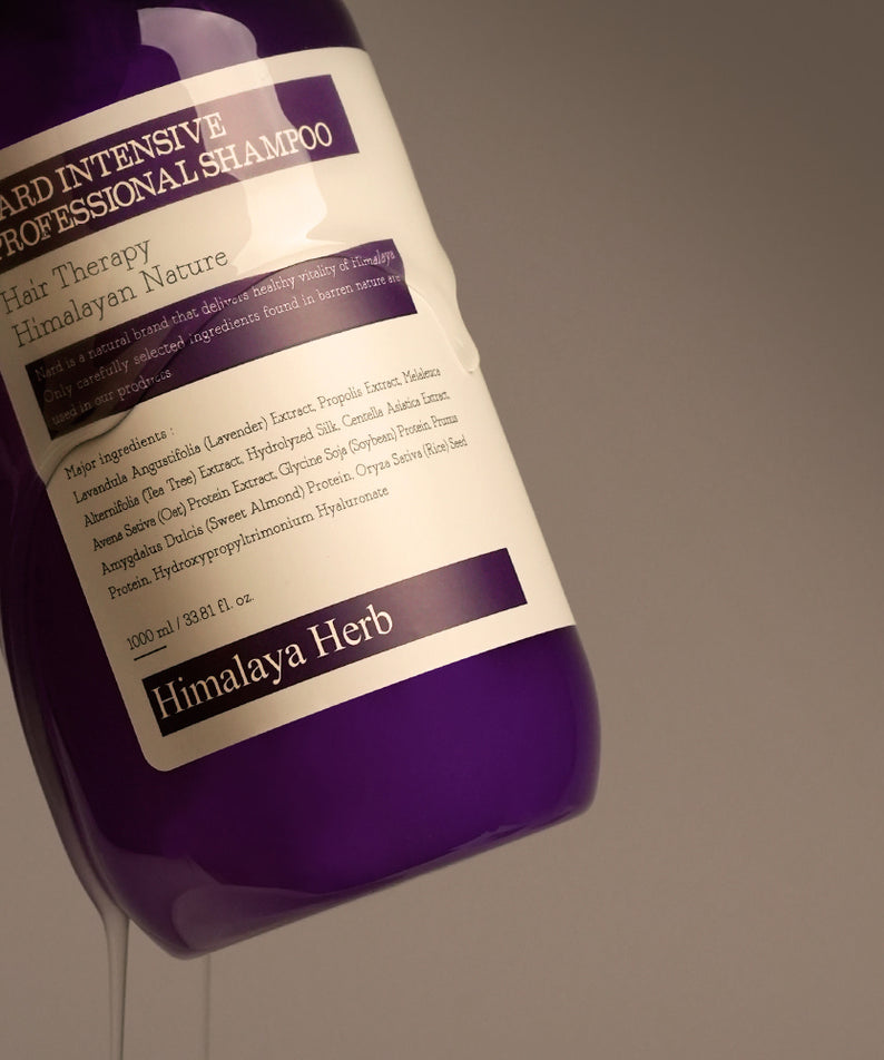 NARD Intensive Professional  Shampoo 1000ml : bouteille de shampoing NARD Himalaya Herb, fond beige, vue produit.