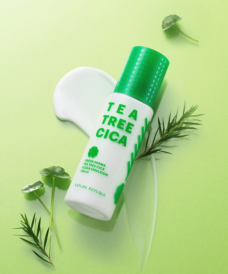 NATURE REPUBLIC Green Derma Tea Tree Cica Clear Emulsion 130ml sur fond vert avec plantes