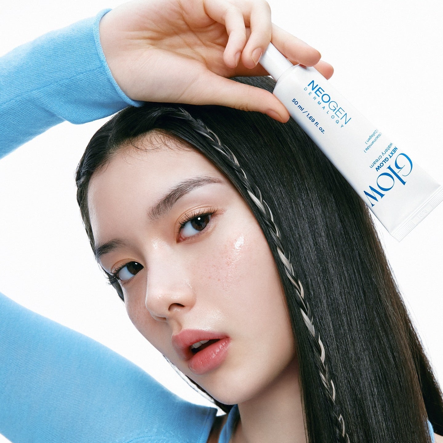 NEOGEN  Next Glow Moisture Cream 50ml : tube appliqué sur le visage, main en action, peau hydratée, photo produit.