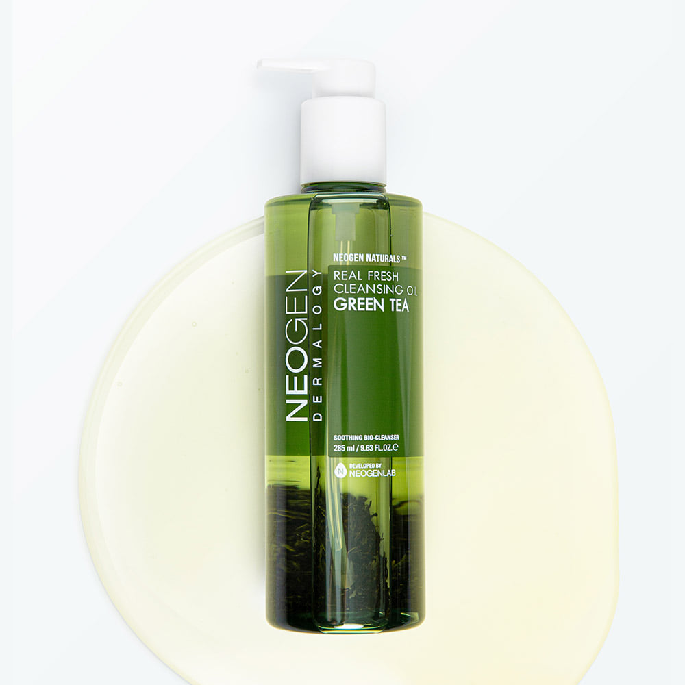 NEOGEN Real Fresh Cleansing Oil Green Tea 285ml de NEOGEN, flacon vert sur fond blanc, visuel produit cosmétique.