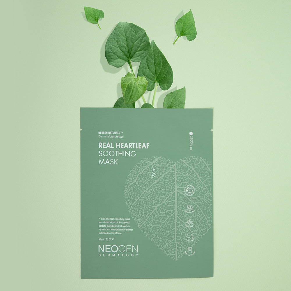 NEOGEN Real Heartleaf Soothing Mask 5 Packs : masque apaisant vert, marque NEOGEN, feuilles cœur en fond pastel.