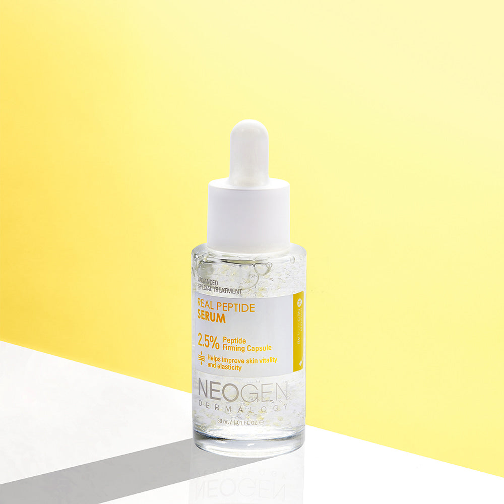 Photo produit NEOGEN Real Peptide Serum 30ml de NEOGEN sur fond jaune pastel, bouteille sérum.