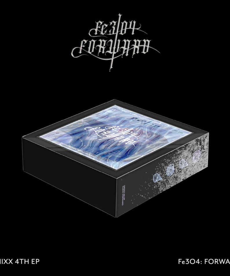 NMIXX - [Fe3O4: FORWARD] (Limited Ver.) - Album Kpop : coffret noir avec visuel bleu, pack NMIXX en studio.