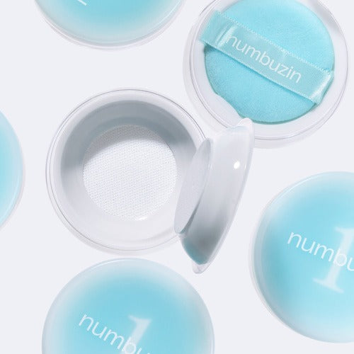 NUMBUZIN No.1 Pantothenic Acid Skincare 100 Blur Powder 7g, poudre floue turquoise de marque numbuZin sur fond clair
