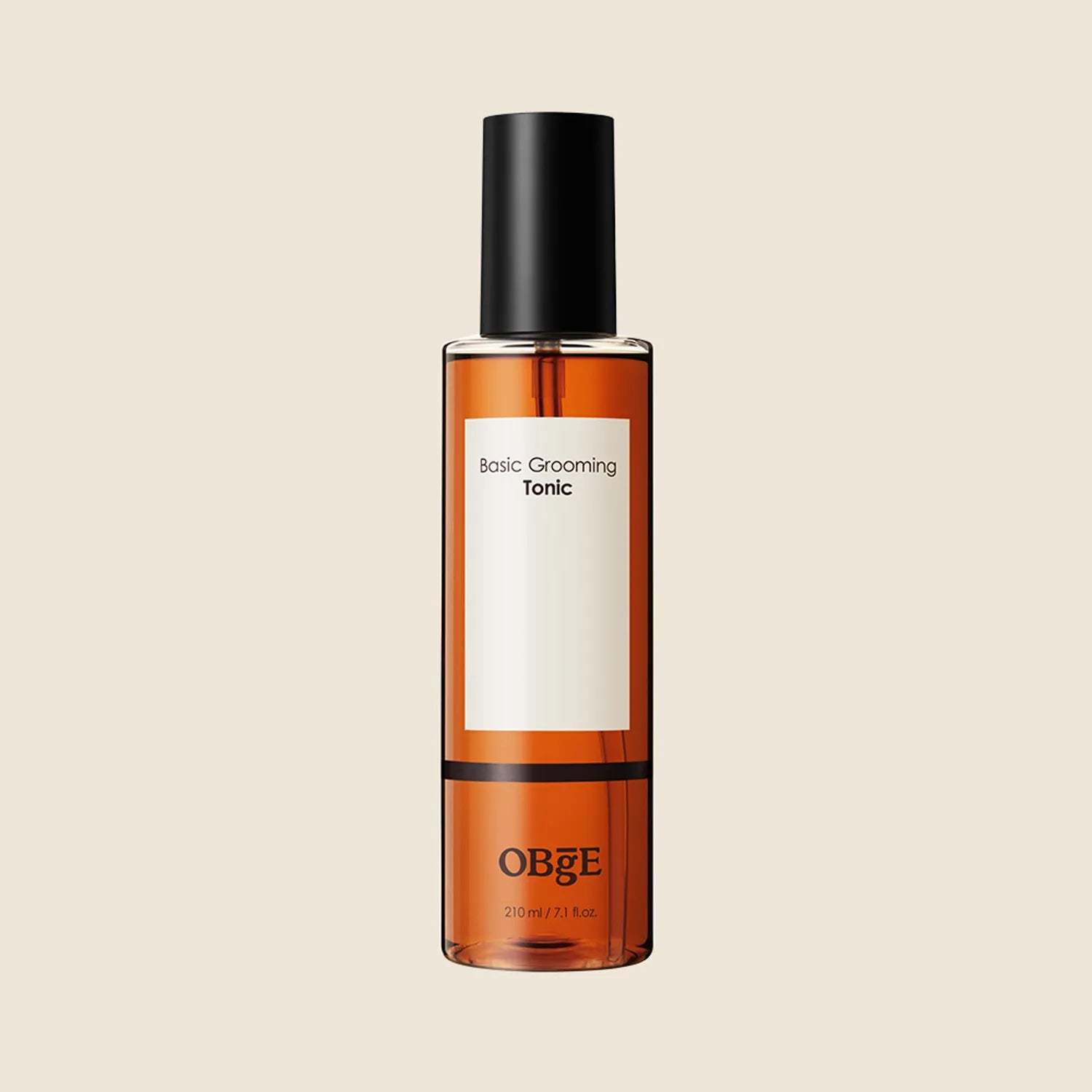 OBGE Basic Grooming Tonic 210ml, flacon ambré avec bouchon noir sur fond clair, produit de marque OBGE