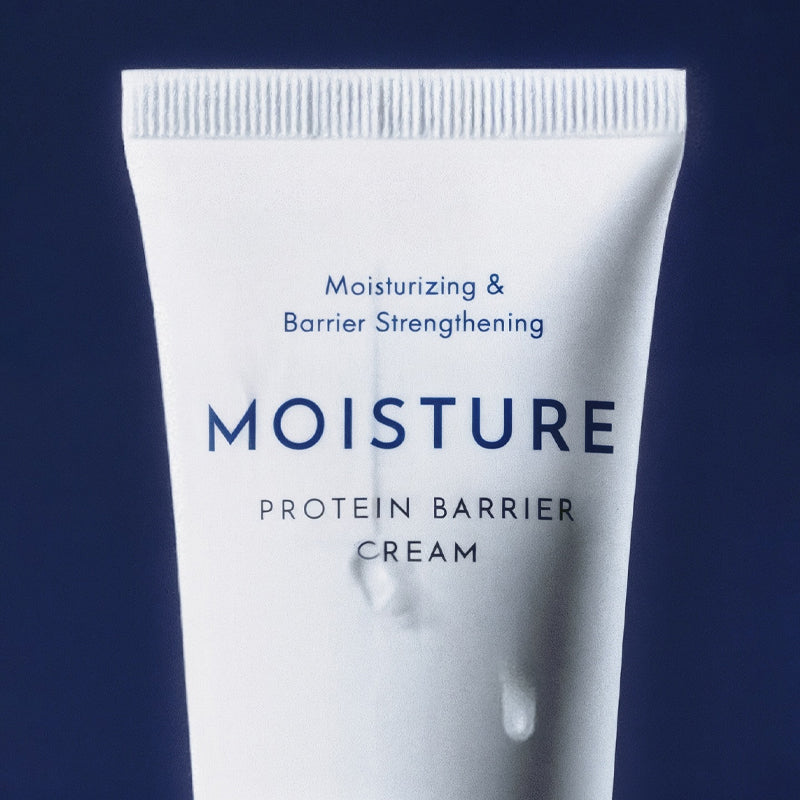 OBGE Moisture Protein Barrier Cream 150ml, tube blanc sur fond bleu, visuel produit cosmétique en gros plan.