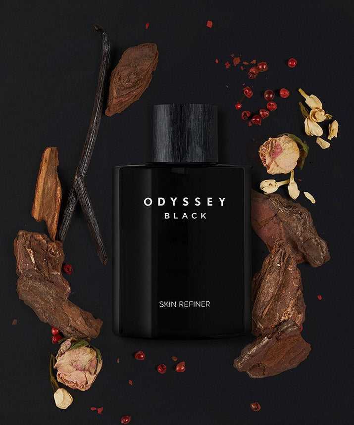 ODYSSEY Black Skin Refiner 130ml de la marque ODYSSEY Black, flacon noir sur fond sombre avec ingrédients