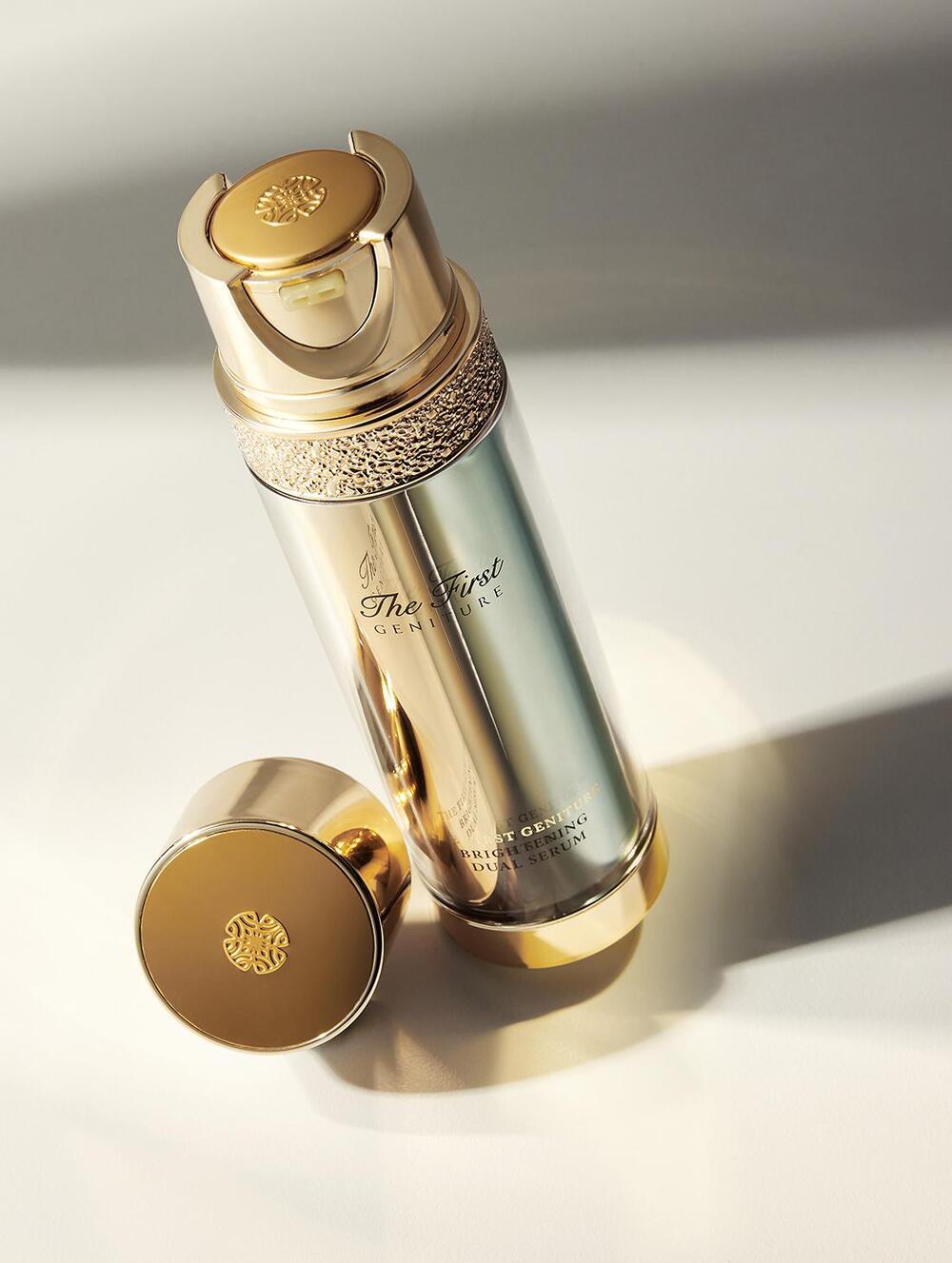 OHUI The First Geniture Brightening Dual Serum 50ml disponible sur Ma petite Coree, ton Eshop 100% K-beauty en direct de Seoul