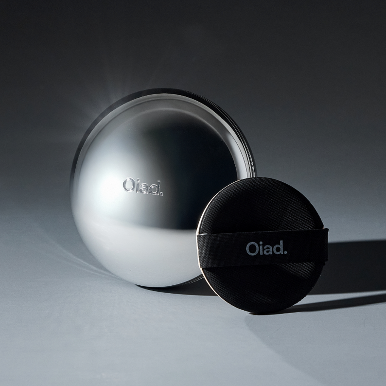 OIAD  Pore Perfecting Mirror Moon Cushion