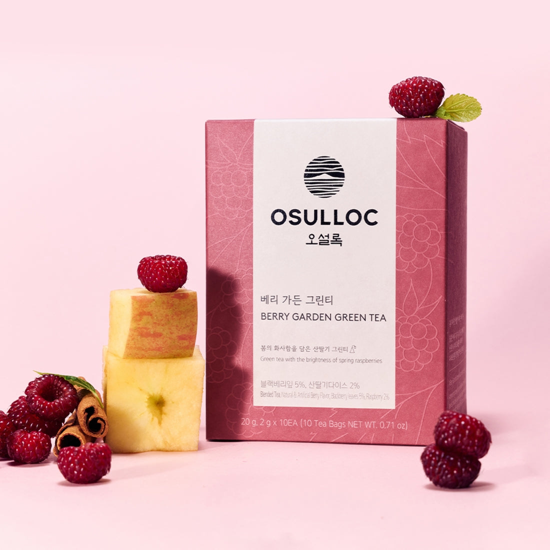 OSULLOC Berry Garden Green Tea 10 P : marque OSULLOC et boîte rose, avec framboises et gâteau sur fond rose