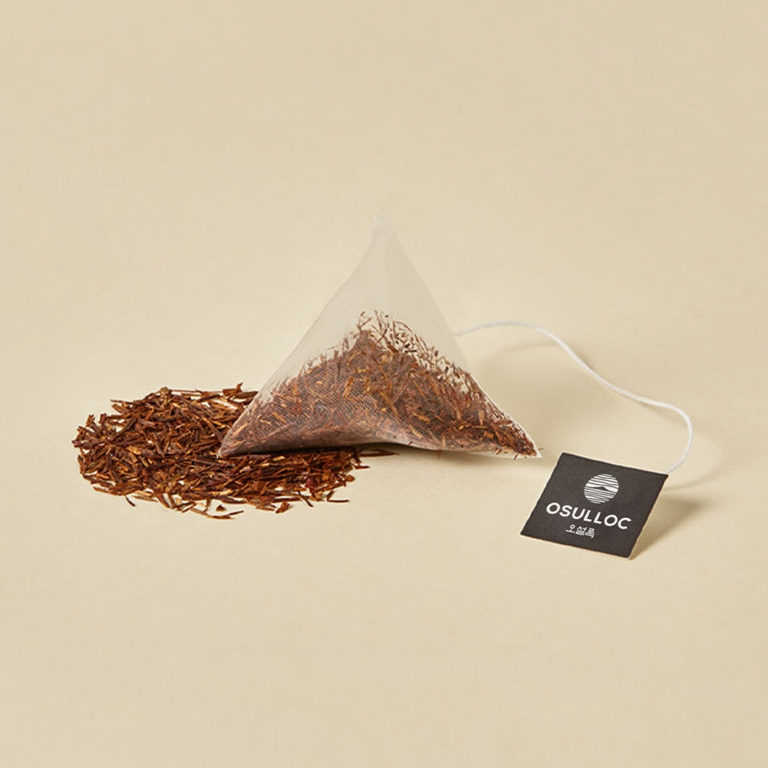 OSULLOC Rooibos Pure 10 p : sachets de rooibos prêts à infuser, marque OSULLOC, fond clair, vue rapprochée.
