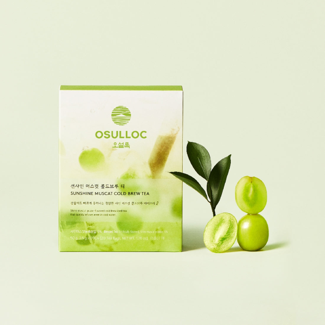 OSULLOC Sunshine Muscat Cold Brew Tea 20 p. : pack au design vert avec fruits muscat et feuilles, fond clair.