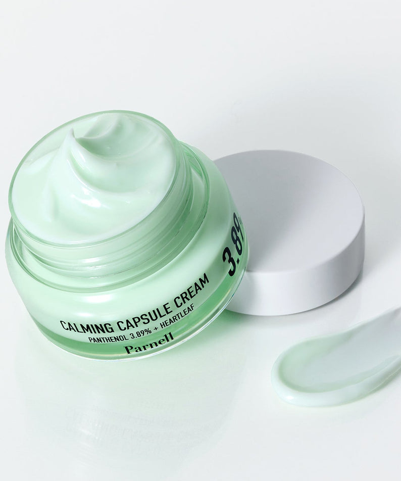 Crème apaisante PARNELL Pathenol 3.89 Heartleaf 50ml avec texture luxuriante, pot ouvert montrant crème verte.