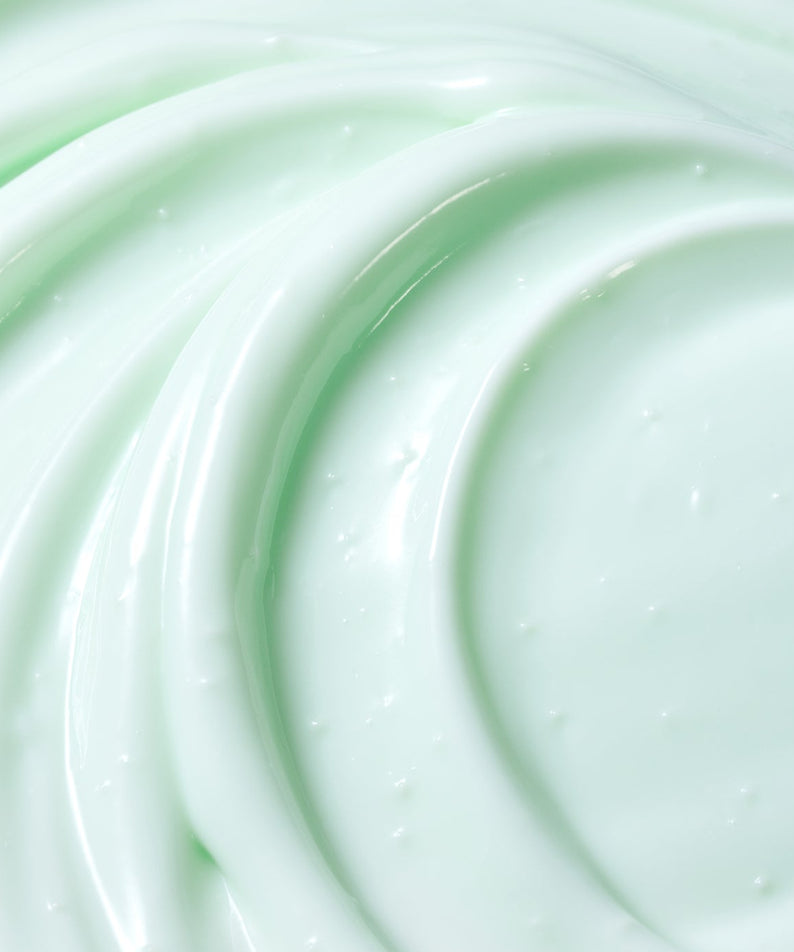 Texture apaisante de PARNELL Pathenol 3.89 Heartleaf Calming Cream 50ml en gros plan